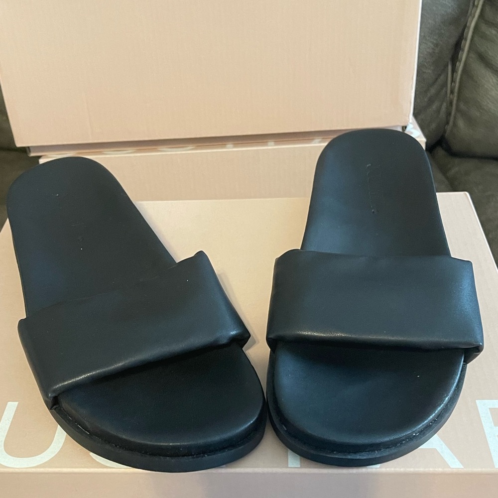 Just Fab sandals